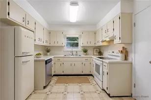 3061 Karen Ln, Marietta, GA 30062 - Photo 9