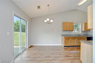5502 Walnut Ln, Lithonia, GA 30038 - Photo 13