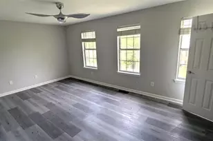 1672 Grist Mill Dr, Marietta, GA 30062 - Photo 17