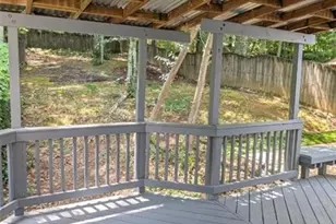 1672 Grist Mill Dr, Marietta, GA 30062 - Photo 11
