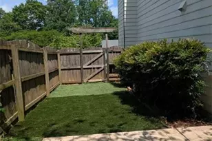 1672 Grist Mill Dr, Marietta, GA 30062 - Photo 15