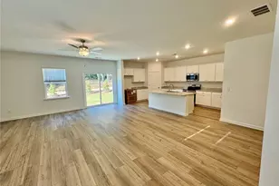 6015 Deer Run St, Union City, GA 30291 - Photo 7