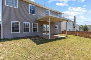 646 Hawthorn Ln, Grayson, GA 30017 - Photo 13