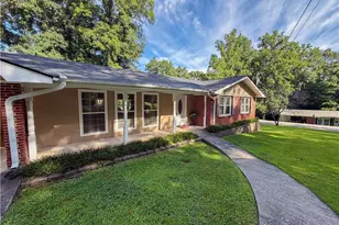 210 Greenwood Ln, Carrollton, GA 30117 - Photo 5