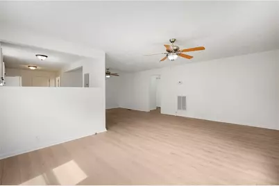119 Hunt Drive NE, Calhoun, GA 30701 - Photo 5