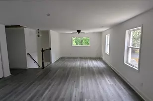 2803 Allegro Dr NW, Atlanta, GA 30318 - Photo 9