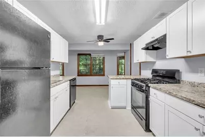 1430 Hillside Place SE, Conyers, GA 30094 - Photo 7