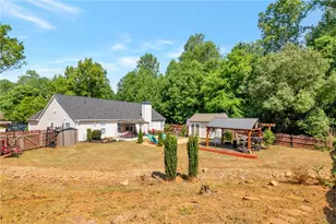312 Rockingham Dr, Loganville, GA 30052 - Photo 23