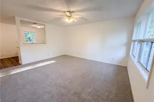 610 Melrose Dr, Forest Park, GA 30297 - Photo 5