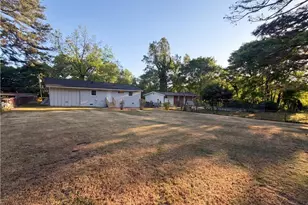 610 Melrose Dr, Forest Park, GA 30297 - Photo 19