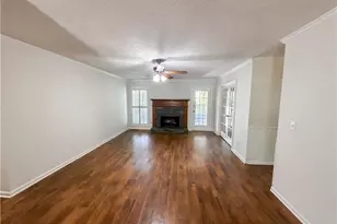 520 Fawn Ln, Loganville, GA 30052 - Photo 9