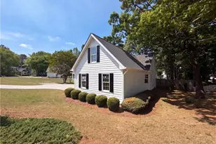 520 Fawn Ln, Loganville, GA 30052 - Photo 7