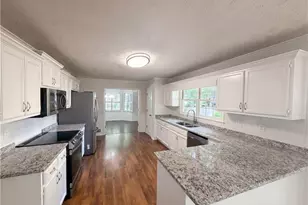 520 Fawn Ln, Loganville, GA 30052 - Photo 11