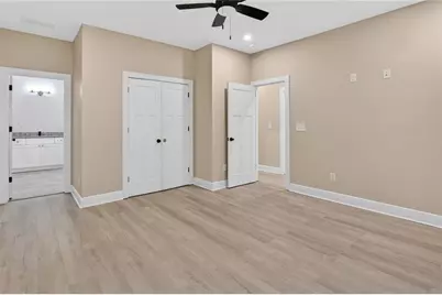 607 E Solomon Street, Griffin, GA 30223 - Photo 17