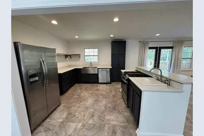 995 Fleetwood Circle SW, Atlanta, GA 30311 - Photo 3