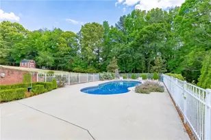 2519 Ivy Plantation Dr, Buford, GA 30519 - Photo 43