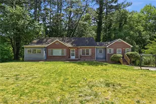 212 Oakridge Dr SE, Marietta, GA 30060 - Photo 1