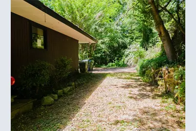 4015 McClatchey Circle NE, Atlanta, GA 30342 - Photo 47