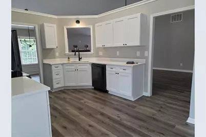 2355 Pemberton Point, Buford, GA 30519 - Photo 9