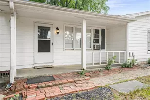 1375 Mayfield Rd, Alpharetta, GA 30009 - Photo 3