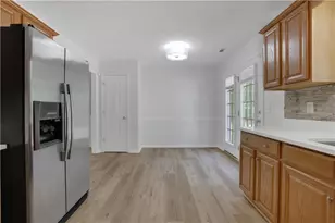 802 Cambridge Creek Dr SW, Conyers, GA 30094 - Photo 17