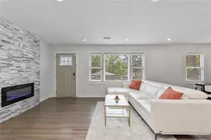 2353 Larchwood Rd SW, Atlanta, GA 30310 - Photo 3