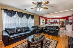 660 Glenbarrett Ct NE, Marietta, GA 30066 - Photo 17