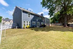660 Glenbarrett Ct NE, Marietta, GA 30066 - Photo 3