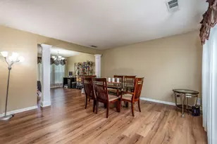 660 Glenbarrett Ct NE, Marietta, GA 30066 - Photo 5