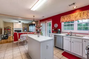 660 Glenbarrett Ct NE, Marietta, GA 30066 - Photo 11