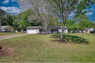 205 Lazy Hollow Ln, Covington, GA 30016 - Photo 9