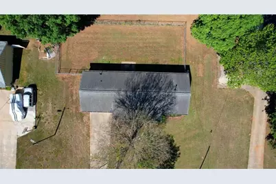 205 Lazy Hollow Ln, Covington, GA 30016 - Photo 3