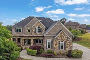 16450 Waxmyrtle Rd, Alpharetta, GA 30004 - Photo 3