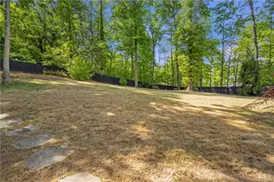2632 Hawthorne Pl NE, Atlanta, GA 30345 - Photo 9