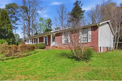860 Regency Court, Lawrenceville, GA 30044 - Photo 3