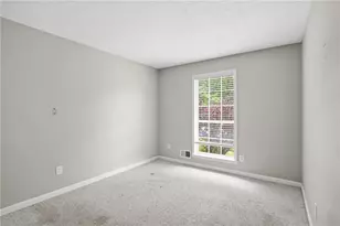 860 Regency Ct, Lawrenceville, GA 30044 - Photo 23