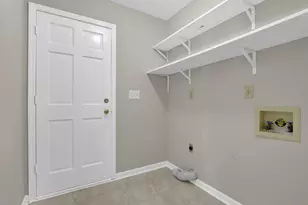 1853 Windcrest Dr SW, Lilburn, GA 30047 - Photo 15