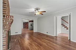 968 Abingdon Ct, Stone Mountain, GA 30083 - Photo 7