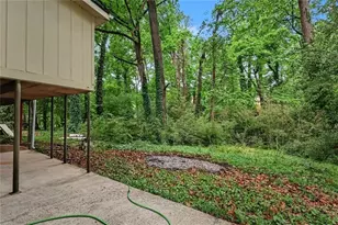 968 Abingdon Ct, Stone Mountain, GA 30083 - Photo 33