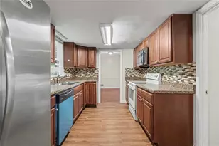 968 Abingdon Ct, Stone Mountain, GA 30083 - Photo 13