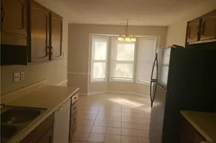 8010 Woodlake Dr, Riverdale, GA 30274 - Photo 3