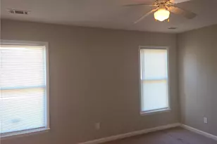 8010 Woodlake Dr, Riverdale, GA 30274 - Photo 13