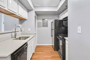 795 Hammond Dr, Atlanta, GA 30328 - Photo 5