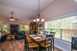 4332 Chesterfield Ct, Buford, GA 30518 - Photo 19