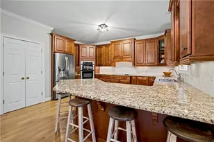 305 S Shore Dr, Newnan, GA 30263 - Photo 17