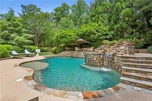 305 Forrest Lake Dr, Sandy Springs, GA 30327 - Photo 43