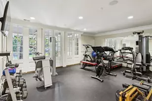 305 Forrest Lake Dr, Sandy Springs, GA 30327 - Photo 39