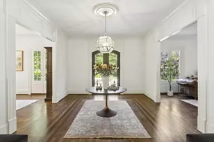 305 Forrest Lake Dr, Sandy Springs, GA 30327 - Photo 3
