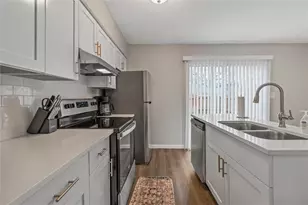 1749 Hawthorne Ave, College Park, GA 30337 - Photo 11