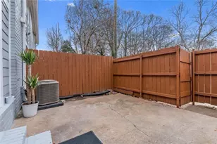 1749 Hawthorne Ave, College Park, GA 30337 - Photo 23